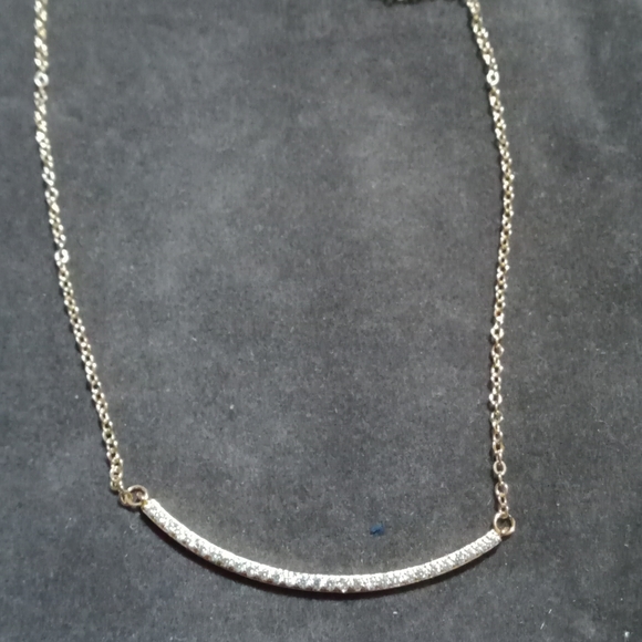 14 k Gold Smile Curved Bar Cubic Zirconia Necklace Adjustable Chain - Picture 3 of 6